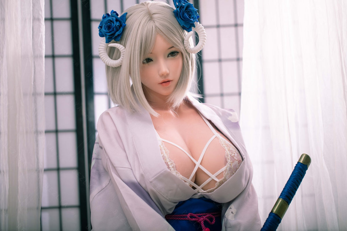 Cyrtenthera sexpuppe (Bezlya Doll 160cm G-cup 2.1 Silikon)