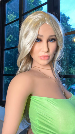 Savannah.s sexpuppe (Climax Doll Classic 170 cm G-cup Tpe)