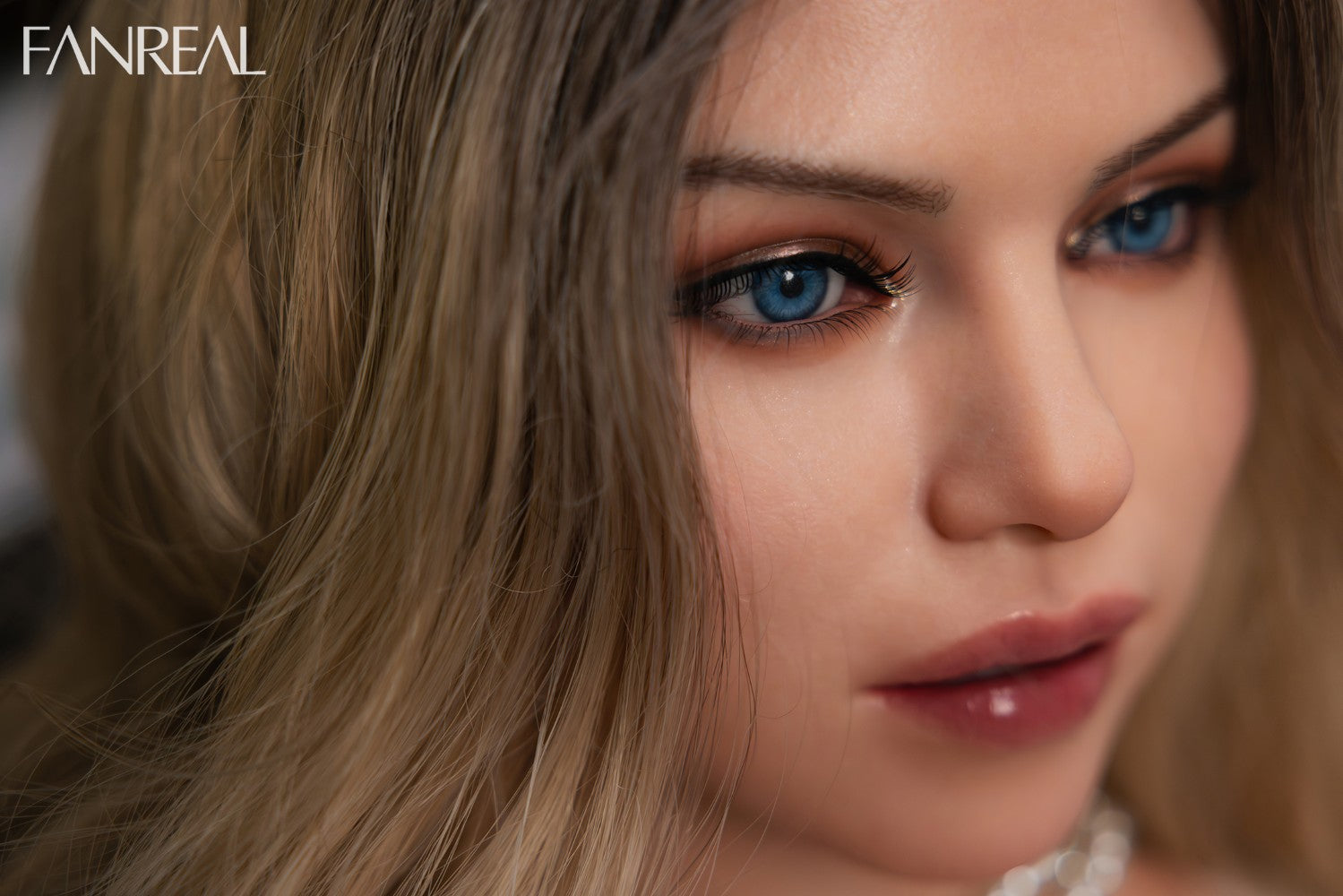 Carlee Torso sexpuppe (FanReal Doll 95cm G-cup Silikon)