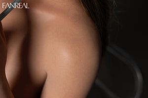 Della Torso sexpuppe (FanReal Doll 95 cm G-cup Silikon) EXPRESS