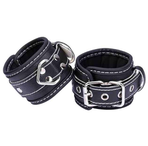 BDSM Kit - Handschellen, Peitsche, Leine, Gagball, Augenmaske (mit 9 Teilen eingestellt)