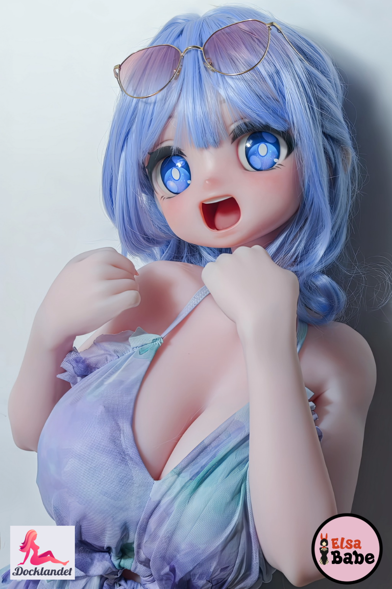 Närbild på Oikawa Satsukis ansikte – porslinsvit hy, själfulla ögon och naturligt uttryck från Elsa Babe.