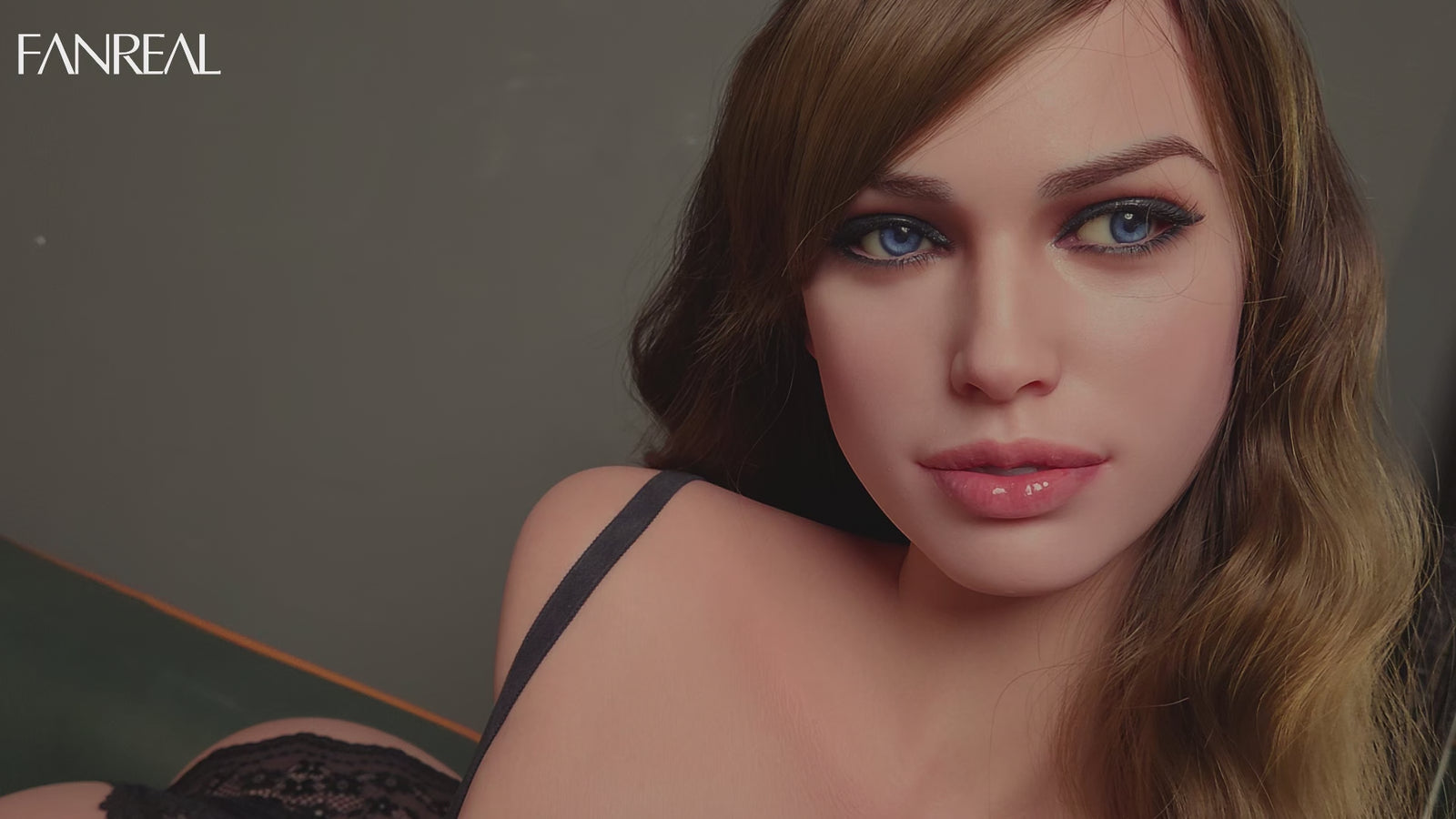 Della Torso sexpuppe (FanReal Doll 111cm F-cup RST Silikon)